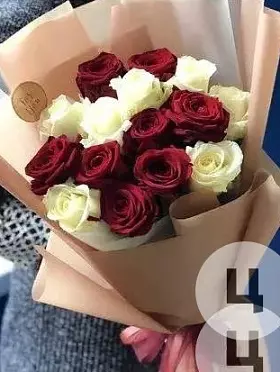 Букет из 15 эквадорских роз